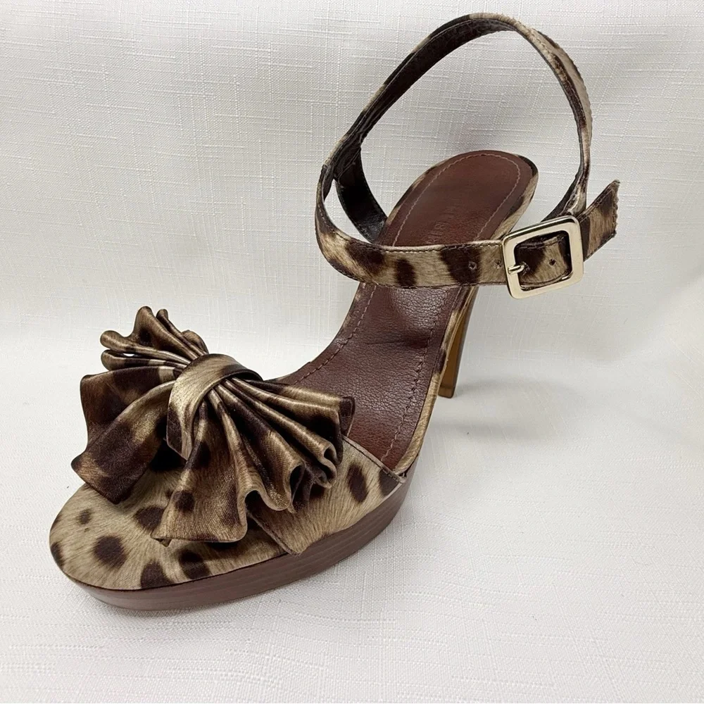 Gianni Bini animal Print silk platform High Heel Sandals size 8.5